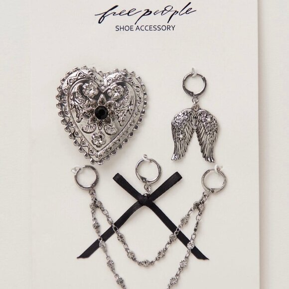 Free People Accessories - NWT Free People Shoe Charm & Pin Pack in Silver Heart